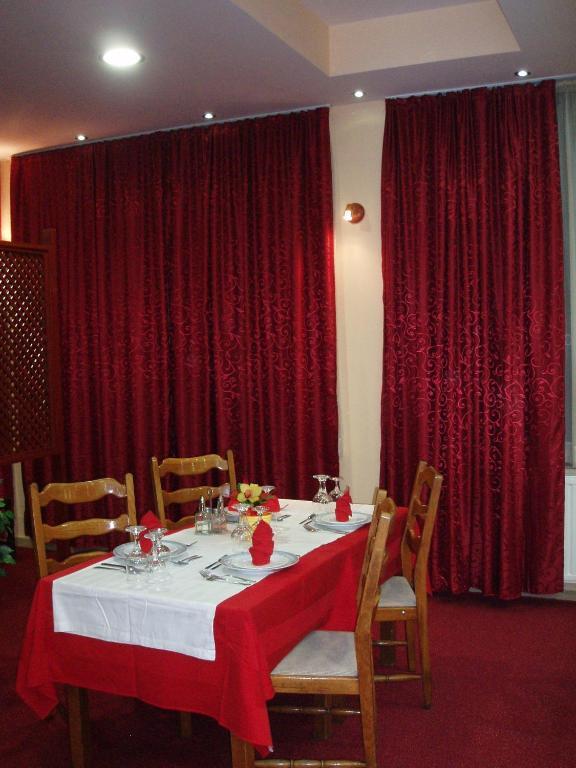 Hotel Jezero Сараево Экстерьер фото